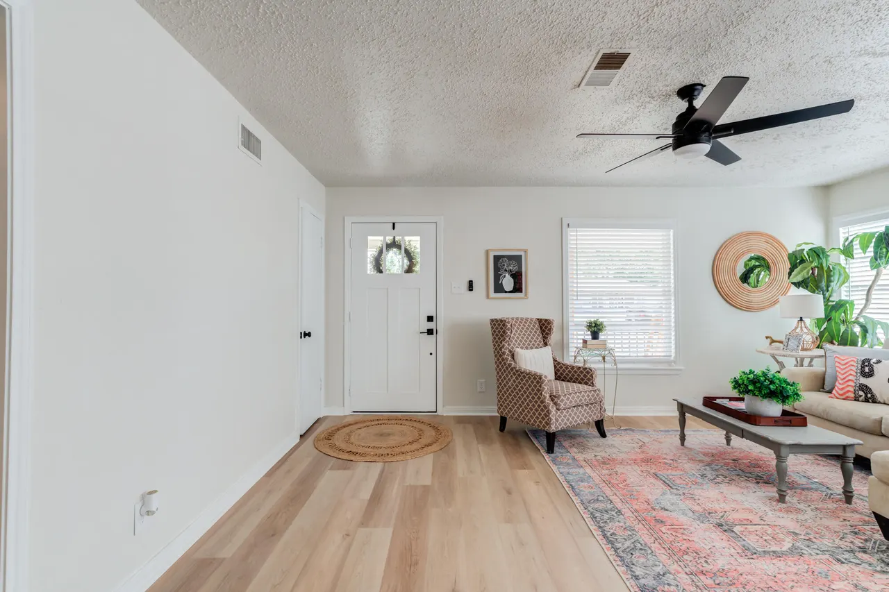Photo 9 — 3610 30th Street, Lubbock, TX 79410