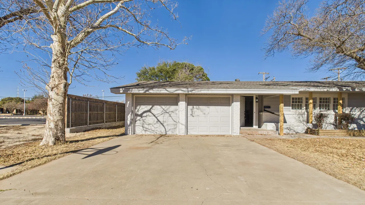 Photo 3 — 3702 36th Street, Lubbock, TX 79413