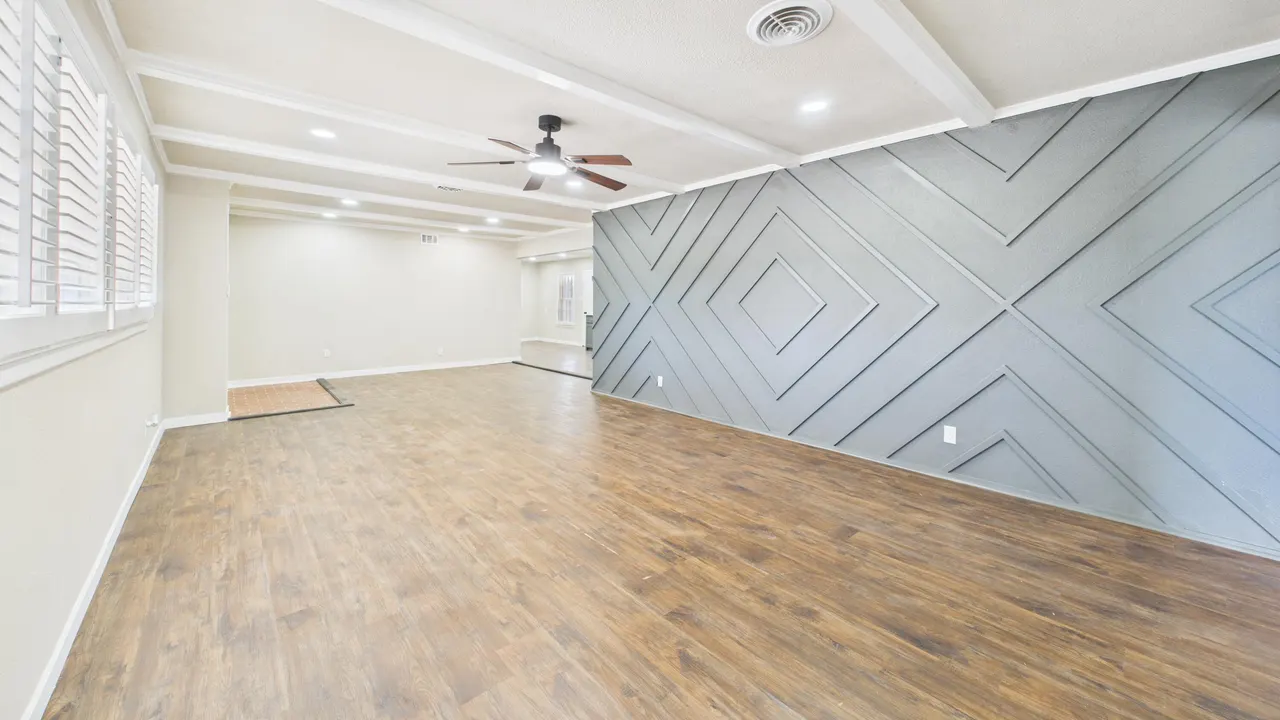 Photo 5 — 3702 36th Street, Lubbock, TX 79413