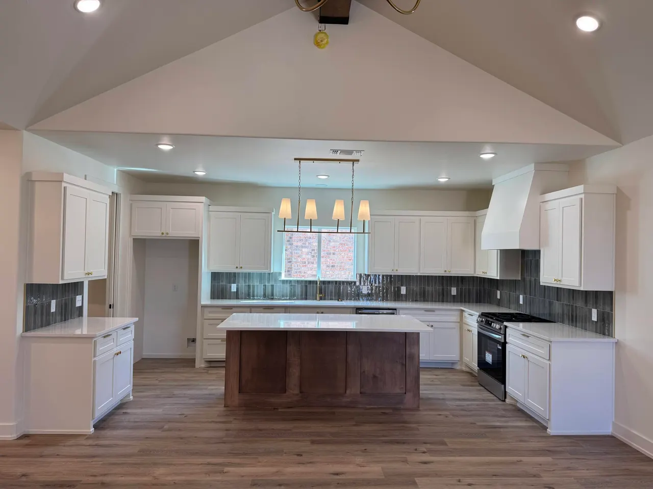 Photo 3 — 1213 N 6th Street, Wolfforth, TX 79382