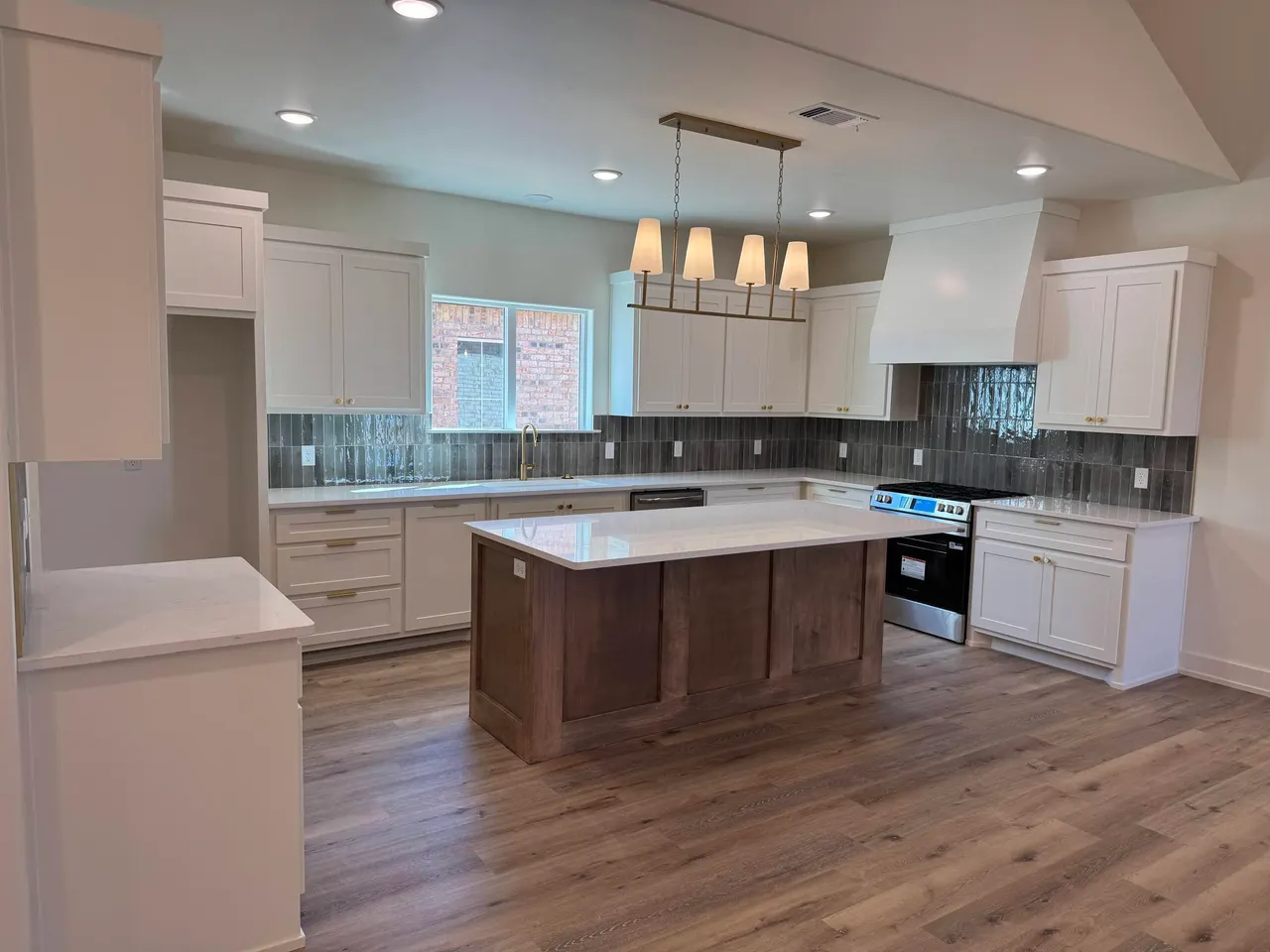 Photo 4 — 1213 N 6th Street, Wolfforth, TX 79382