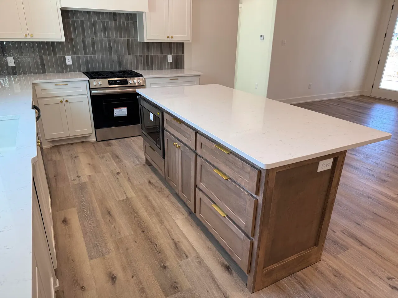 Photo 6 — 1213 N 6th Street, Wolfforth, TX 79382