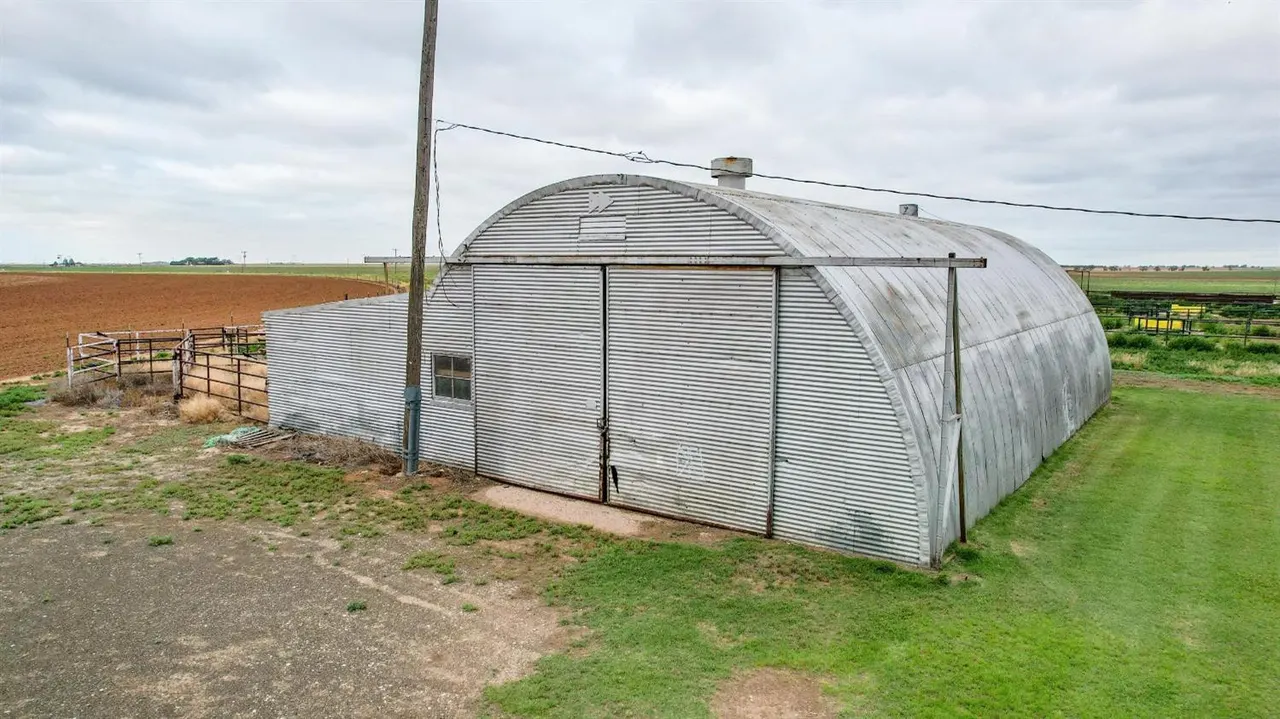 Photo 4 — 561 FM 302, Springlake, TX 79082