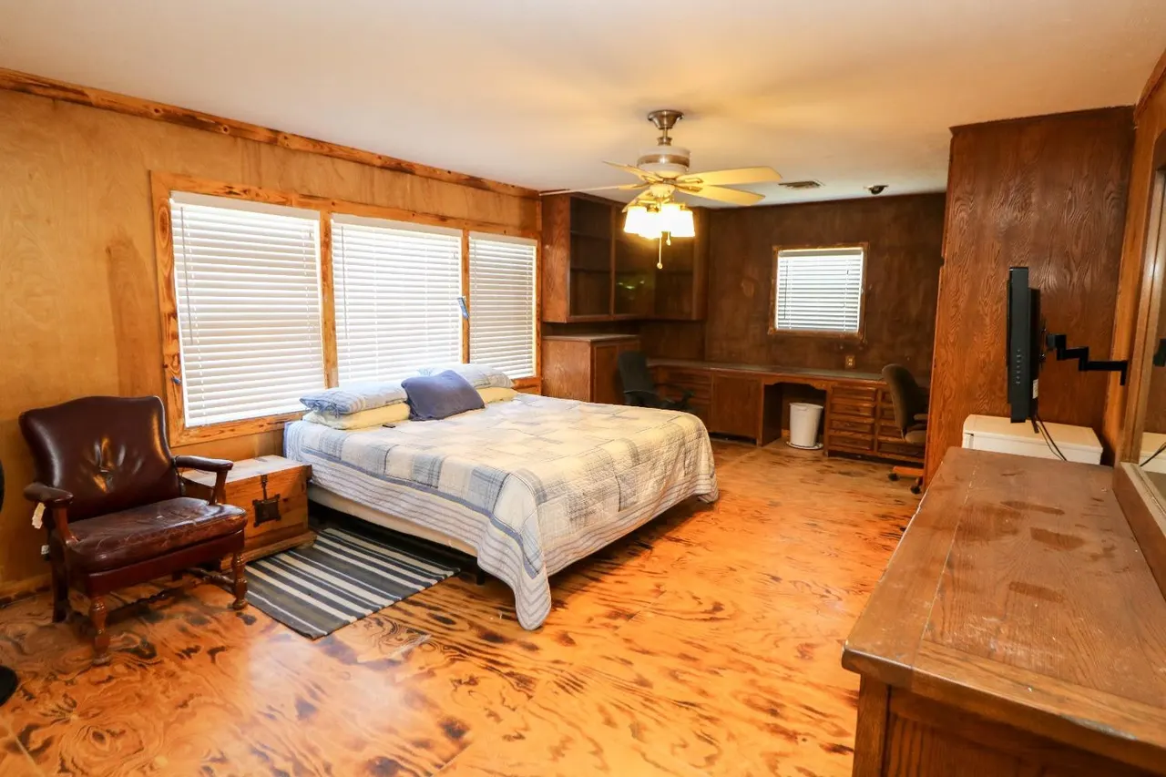 Photo 12 — 561 FM 302, Springlake, TX 79082