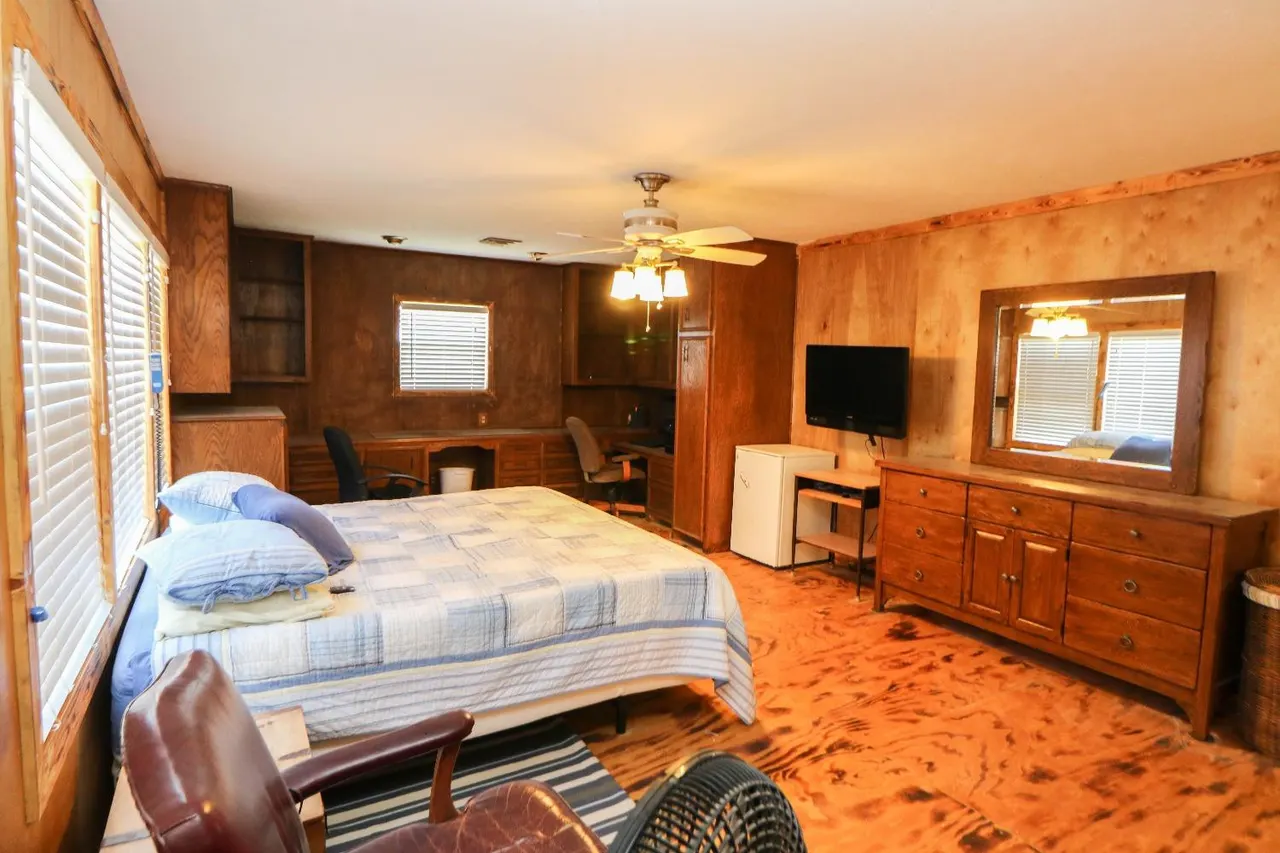 Photo 13 — 561 FM 302, Springlake, TX 79082