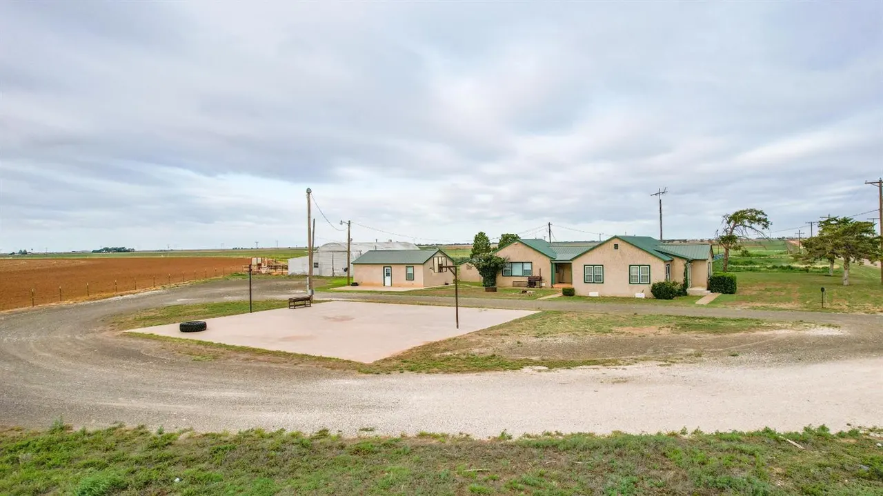 Photo 26 — 561 FM 302, Springlake, TX 79082