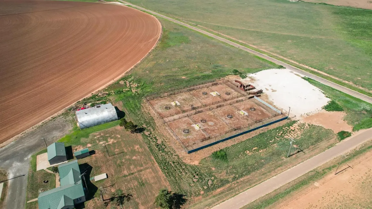 Photo 31 — 561 FM 302, Springlake, TX 79082