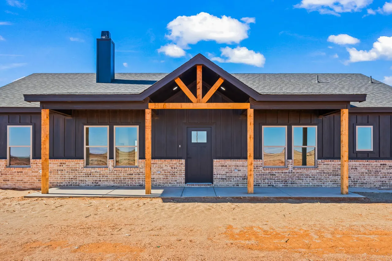 Photo 3 — 4050 Hawk Road, Ropesville, TX 79358