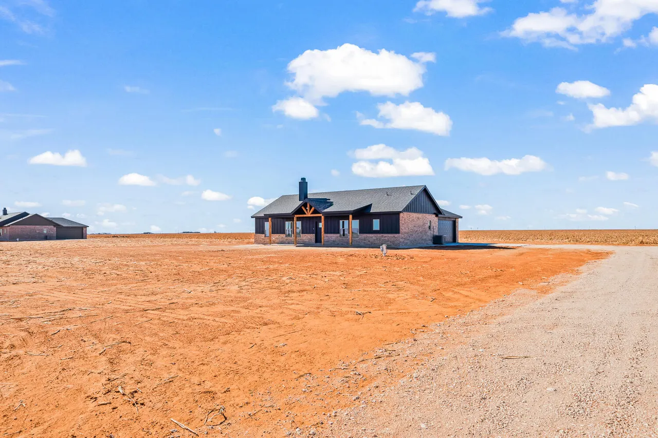 Photo 4 — 4050 Hawk Road, Ropesville, TX 79358