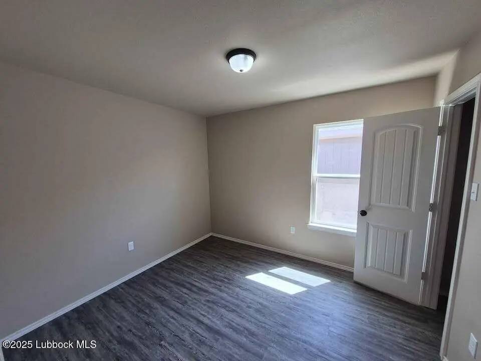 Photo 5 — 214 Guava Avenue, Lubbock, TX 79403