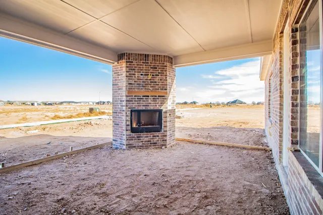 Photo 2 — 1002 N 3rd Street, Wolfforth, TX 79382