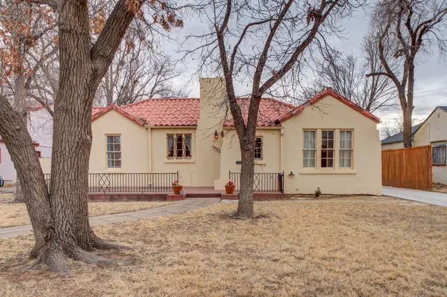 Photo 2 — 2307 18th Street, Lubbock, TX 79401
