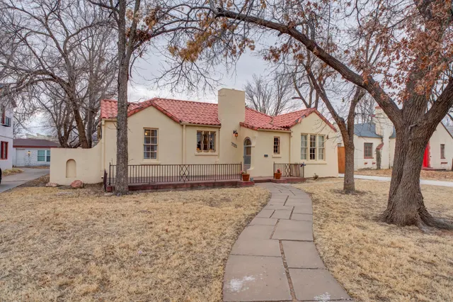 Front exterior — 2307 18th Street, Lubbock, TX 79401