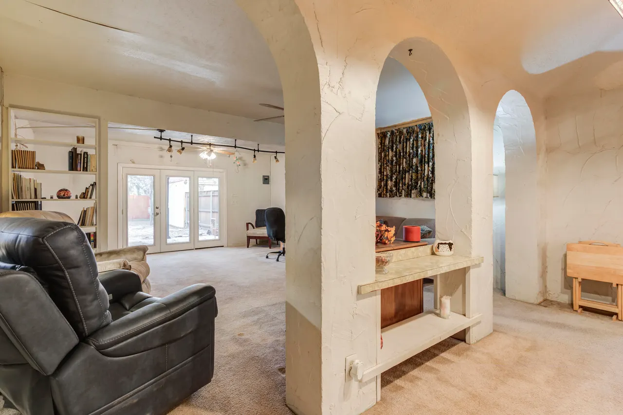 Photo 46 — 2307 18th Street, Lubbock, TX 79401