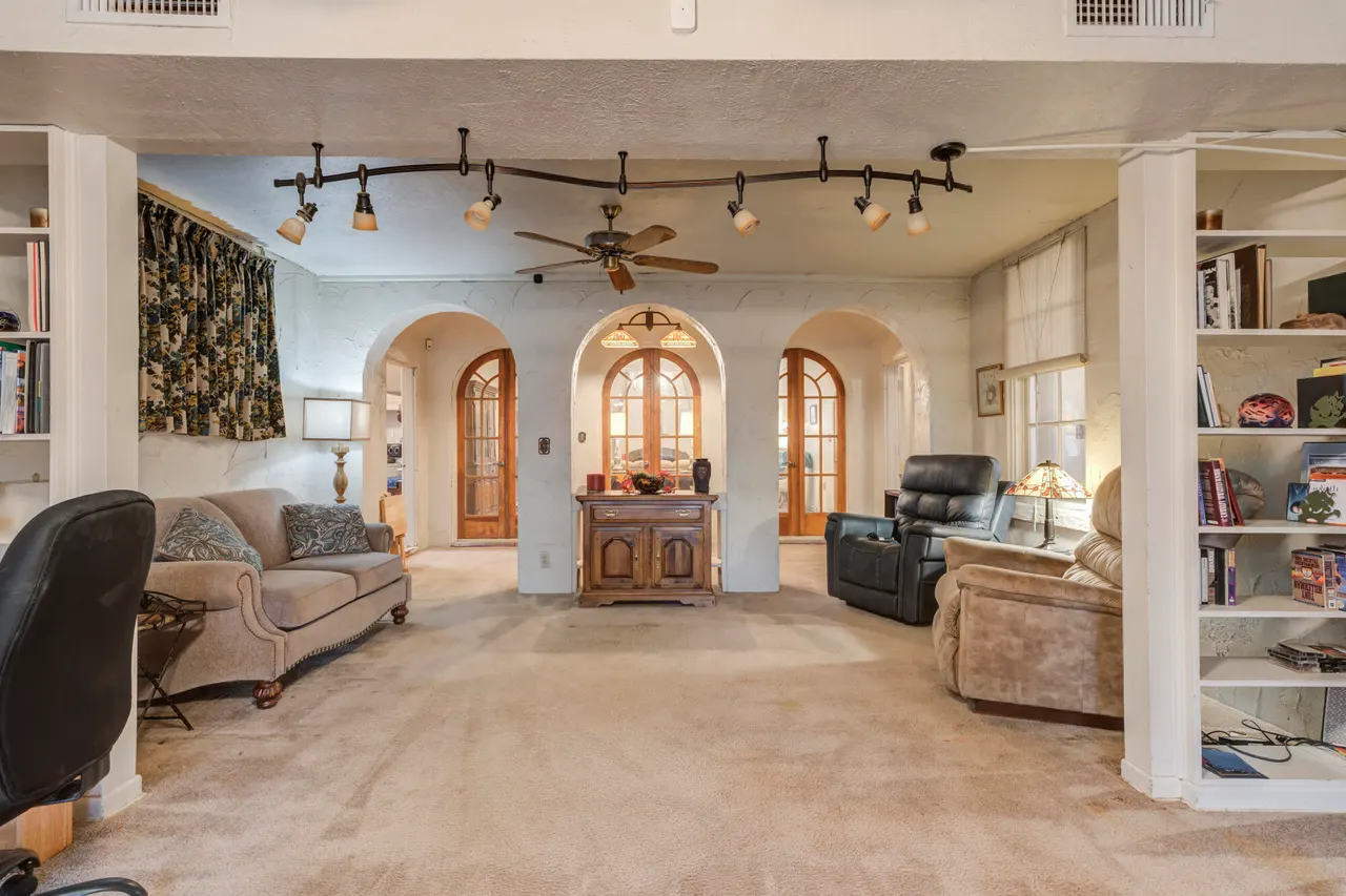 Photo 48 — 2307 18th Street, Lubbock, TX 79401