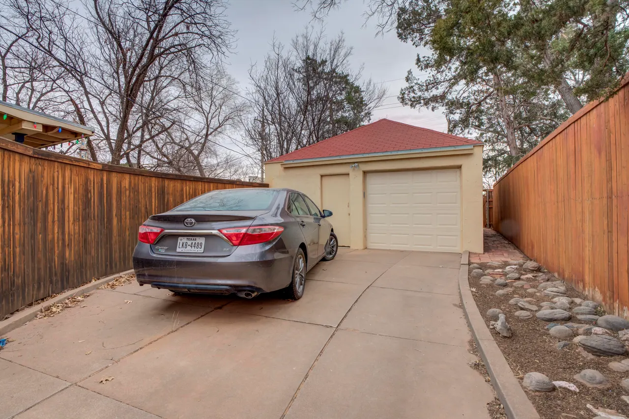 Photo 61 — 2307 18th Street, Lubbock, TX 79401