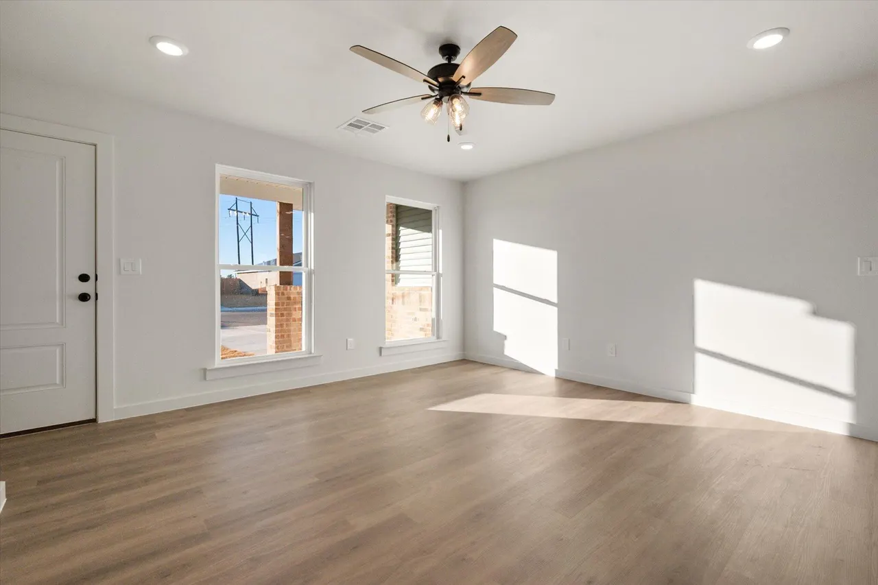 Photo 6 — 6311 Volney Avenue, Lubbock, TX 79407