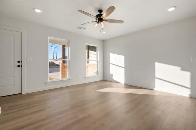Photo 6 — 6311 Volney Avenue, Lubbock, TX 79407
