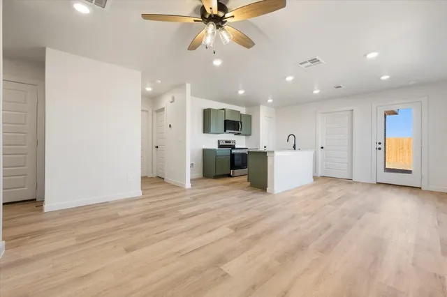 Photo 4 — 518 E 23rd Street, Wolfforth, TX 79382
