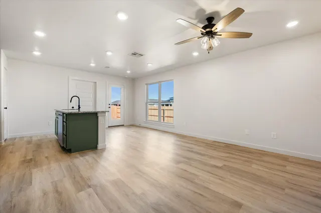 Photo 3 — 518 E 23rd Street, Wolfforth, TX 79382