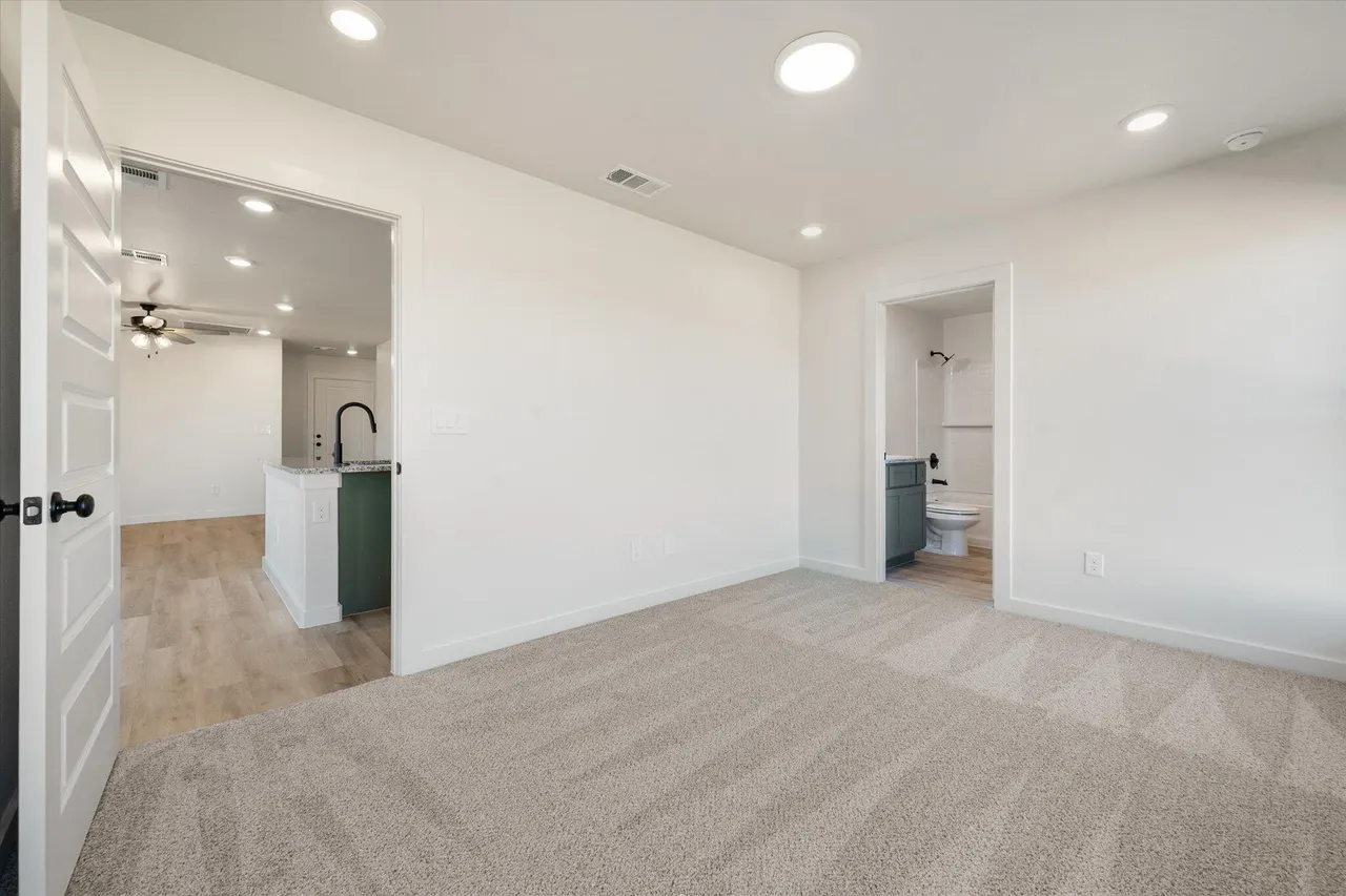 Photo 13 — 518 E 23rd Street, Wolfforth, TX 79382