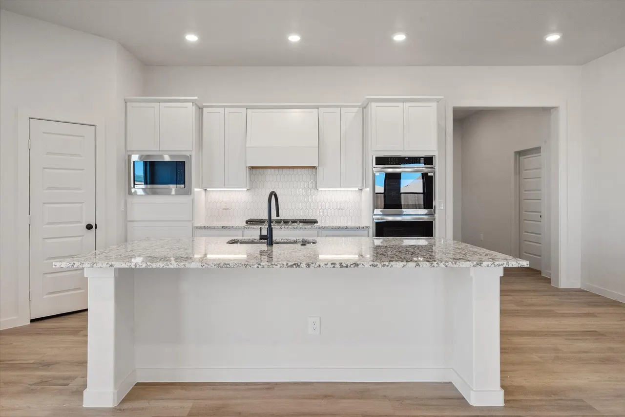 Photo 5 — 5306 Remington Avenue, Lubbock, TX 79407