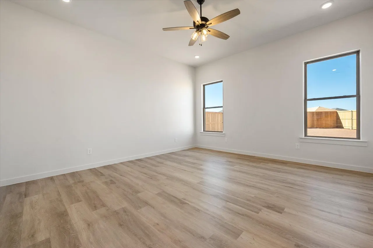 Photo 13 — 5306 Remington Avenue, Lubbock, TX 79407