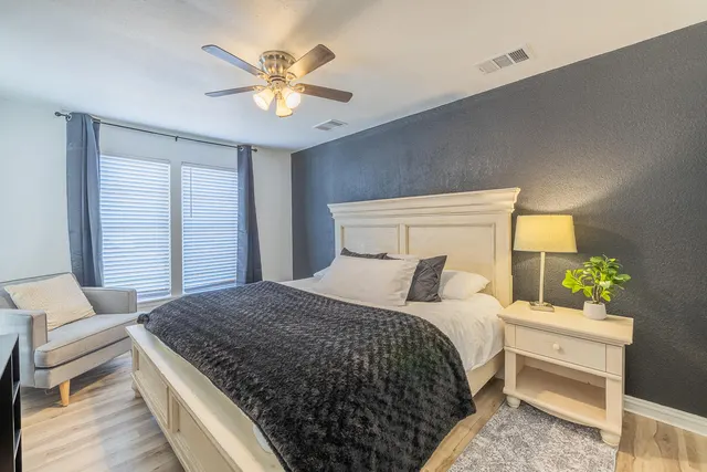 Photo 7 — 3012 29th Street, Lubbock, TX 79410