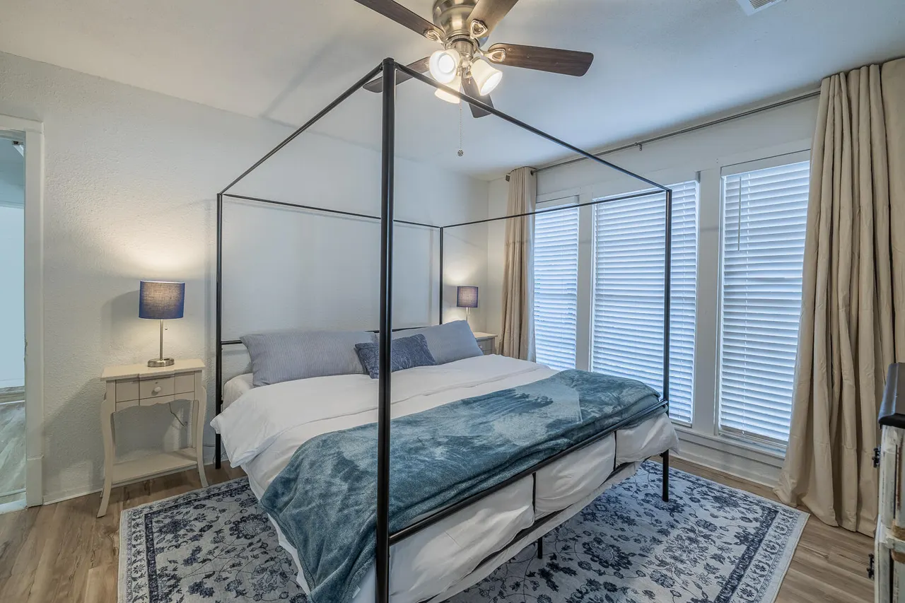 Photo 9 — 3012 29th Street, Lubbock, TX 79410