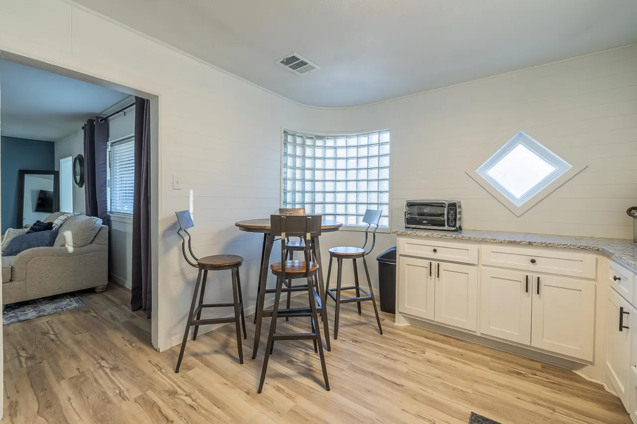 Photo 6 — 3012 29th Street, Lubbock, TX 79410