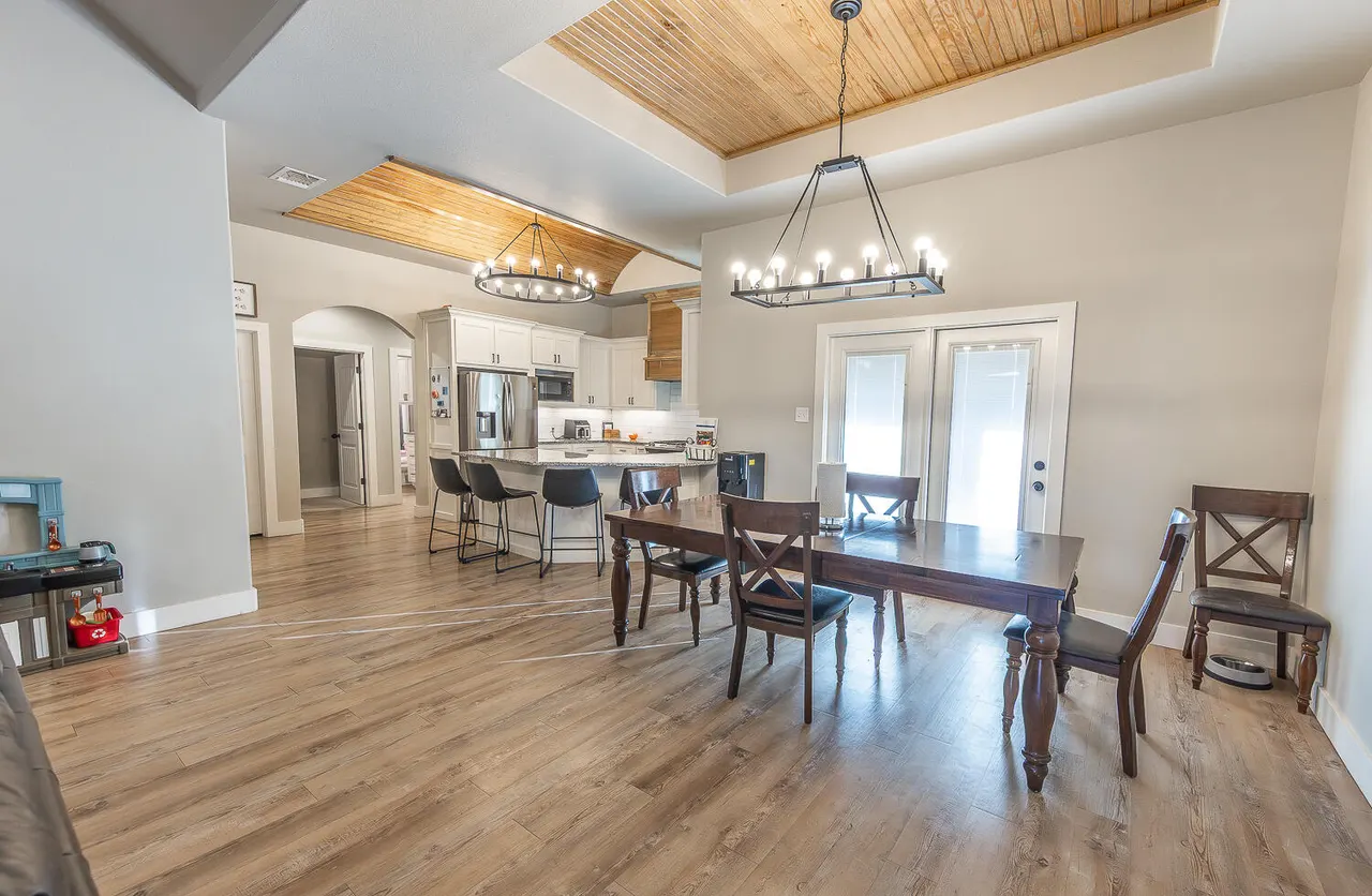 Photo 8 — 504 Avenue U, Shallowater, TX 79363