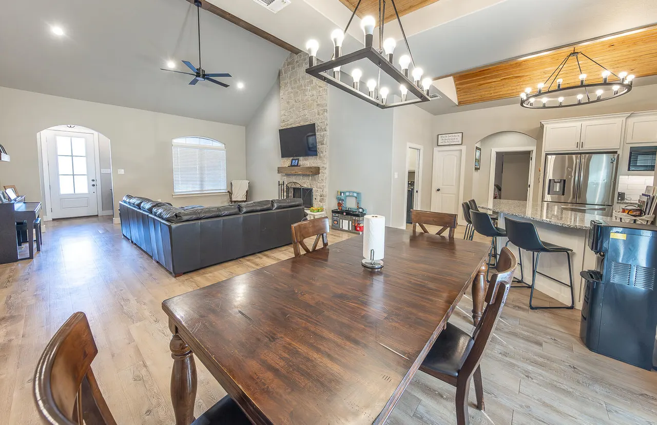 Photo 9 — 504 Avenue U, Shallowater, TX 79363