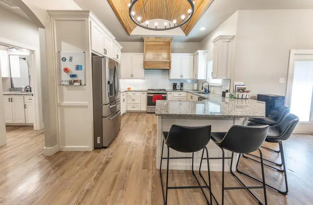 Photo 4 — 504 Avenue U, Shallowater, TX 79363