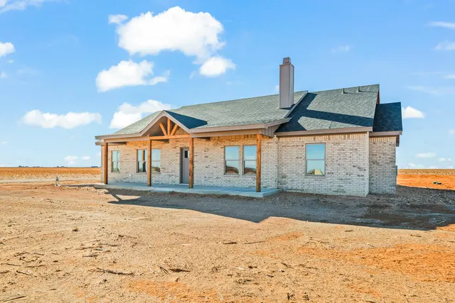 Photo 2 — 4068 Hawk Road, Ropesville, TX 79358