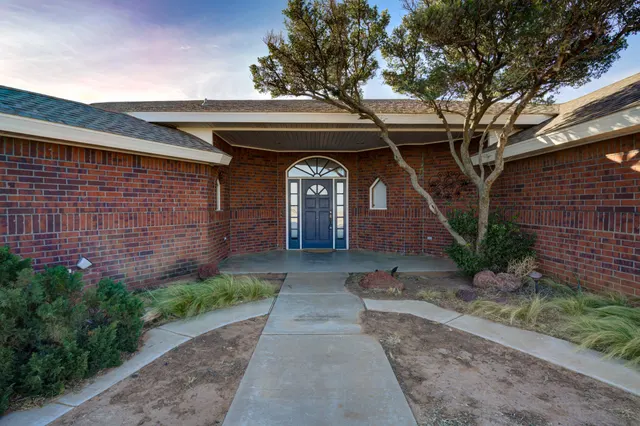 Photo 3 — 801 19th Street, Seagraves, TX 79359