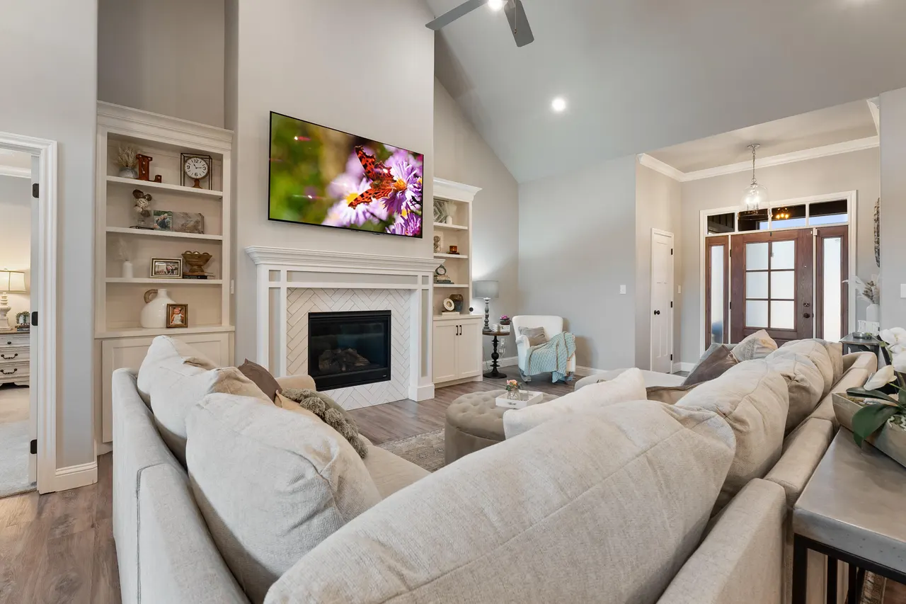 Photo 9 — 1306 Chaucer Lane, Wolfforth, TX 79382