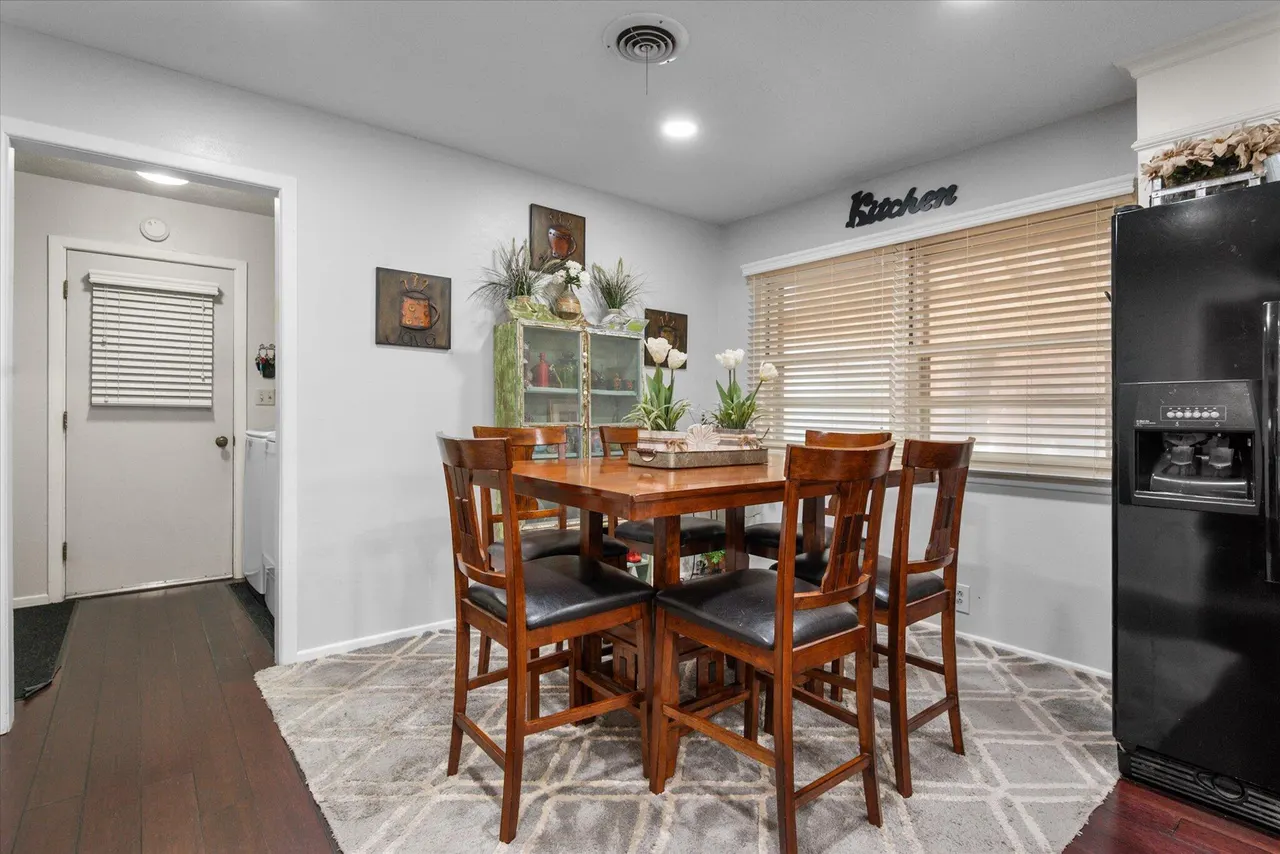 Photo 11 — 3026 68th Street, Lubbock, TX 79413