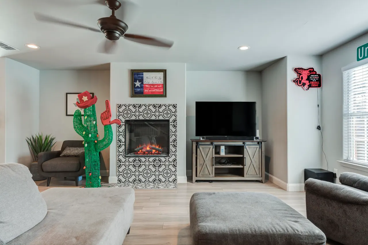 Photo 6 — 2414 25th Street, Lubbock, TX 79411
