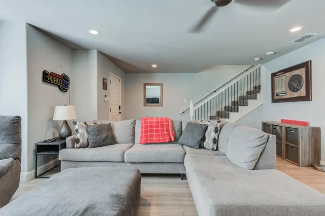 Photo 8 — 2414 25th Street, Lubbock, TX 79411