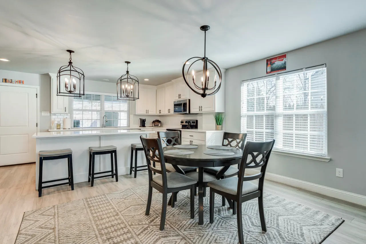 Photo 12 — 2414 25th Street, Lubbock, TX 79411