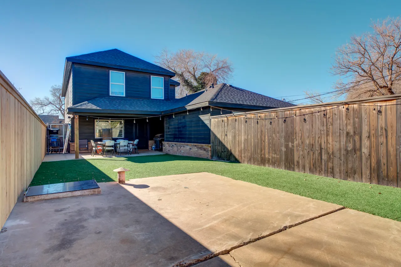 Photo 44 — 2414 25th Street, Lubbock, TX 79411