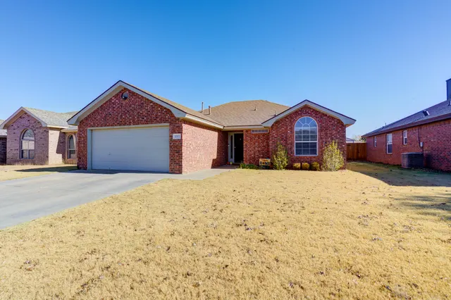 Photo 2 — 1511 Nottingham Avenue, Wolfforth, TX 79382