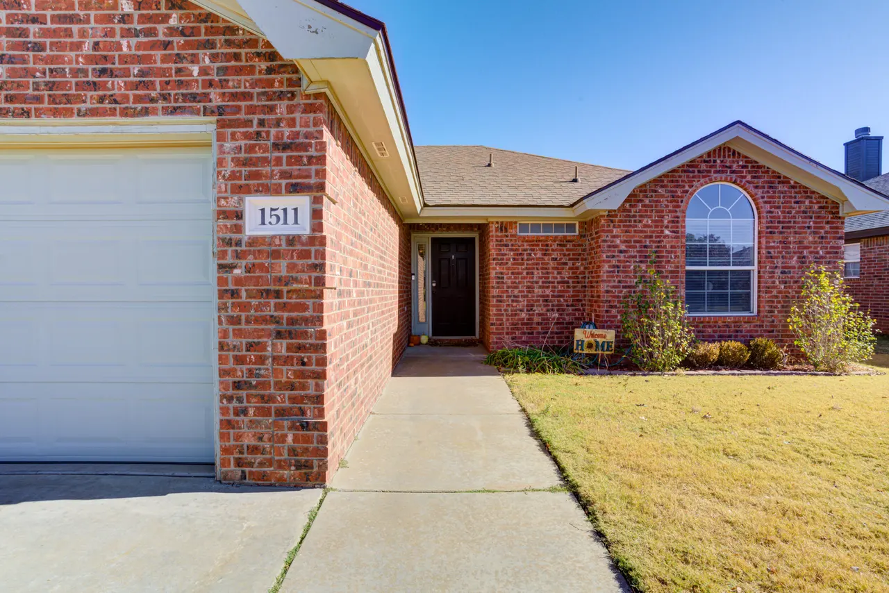 Photo 3 — 1511 Nottingham Avenue, Wolfforth, TX 79382