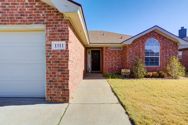 Photo 3 — 1511 Nottingham Avenue, Wolfforth, TX 79382