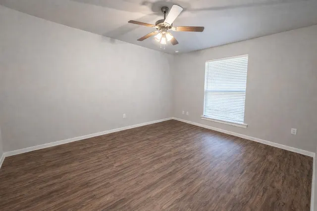 Photo 5 — 2114 N Avenue K, Lubbock, TX 79403