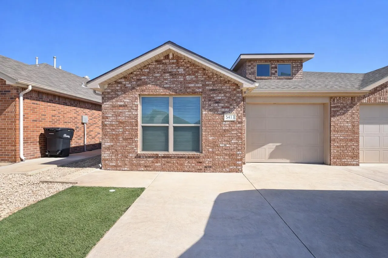 Photo 2 — 2114 N Avenue K, Lubbock, TX 79403