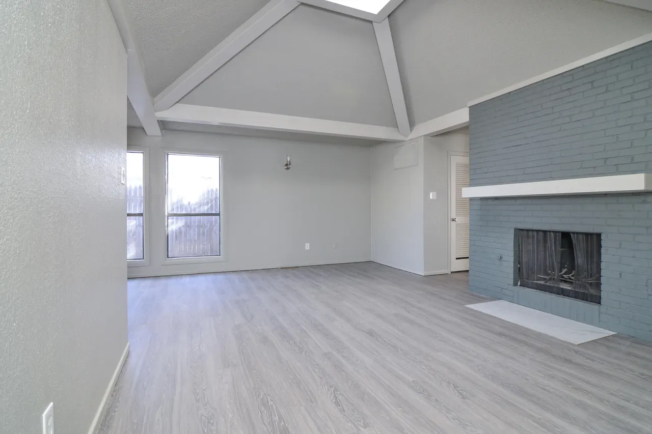 Photo 7 — 3714 53rd Street A & B, Lubbock, TX 79413