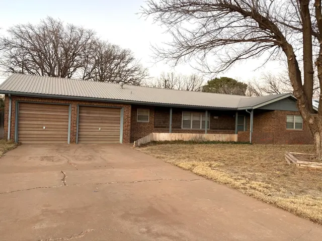 Front exterior — 1807 E Reppto Street, Brownfield, TX 79316