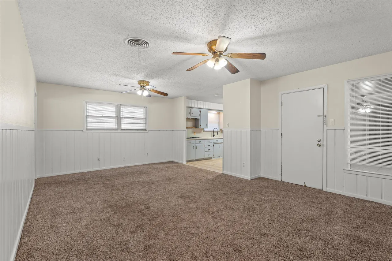 Photo 6 — 4401 27th Street, Lubbock, TX 79410