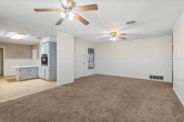 Photo 8 — 4401 27th Street, Lubbock, TX 79410